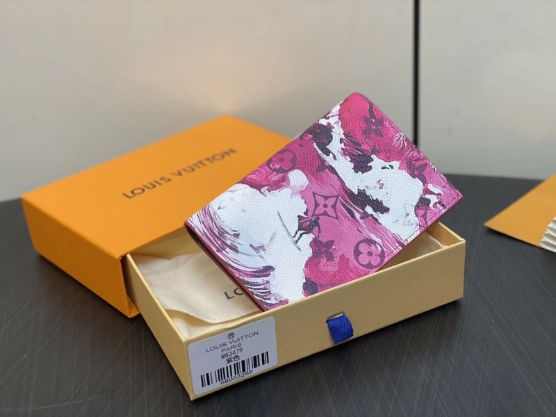 LV Wallets 4286G-0128