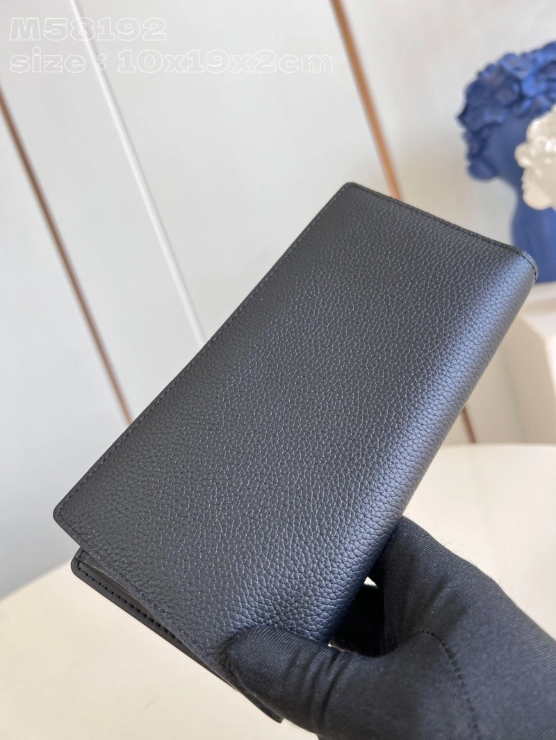 LV Wallets 4286G-0272