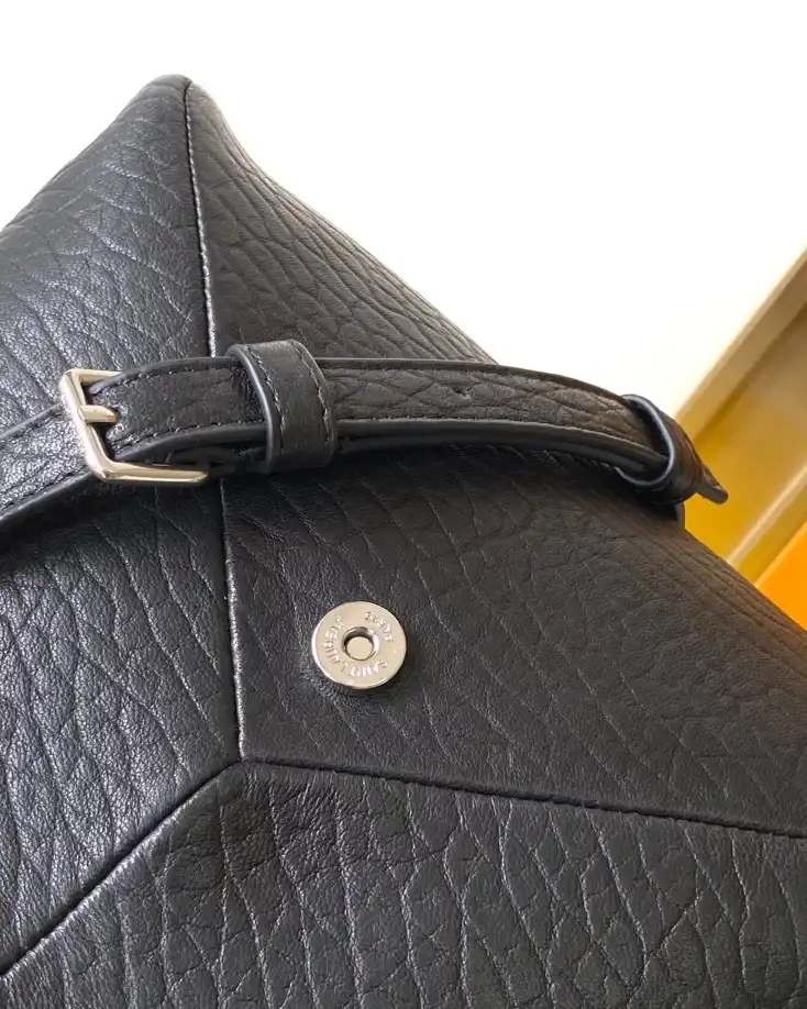 Gvc*1 satchel bags 4334b-0033