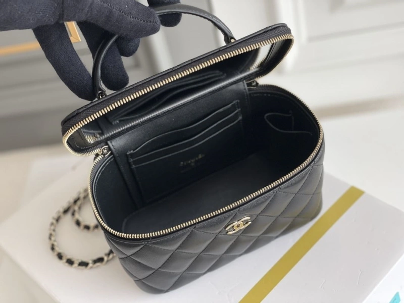 Ch**el cosmetic bags 4345a-0089