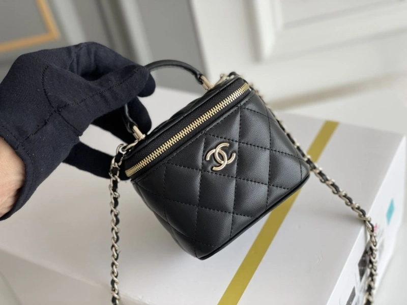 Ch**el cosmetic bags 4345a-0090