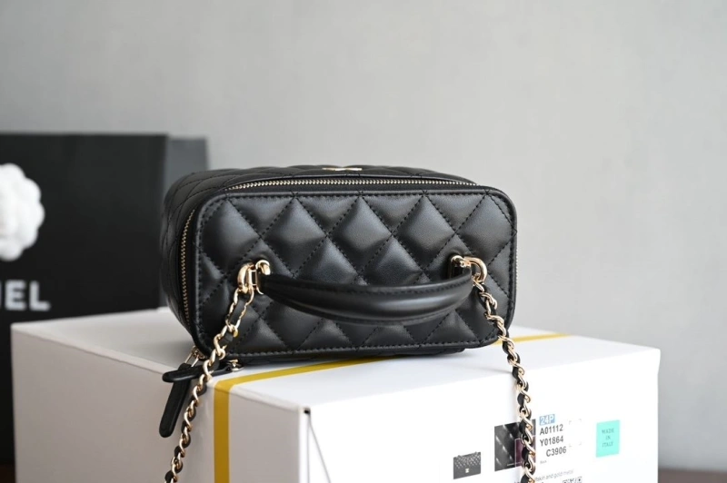 Ch**el cosmetic bags 4345a-0127