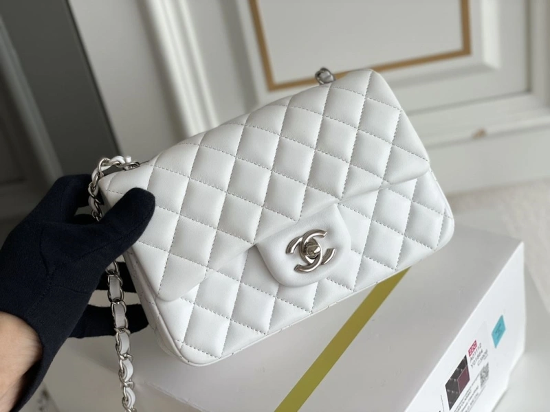 Ch**el cf series bags 4345d-0006