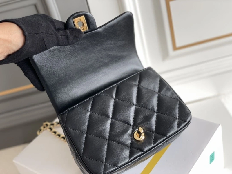 Ch**el cf series bags 4345d-0037