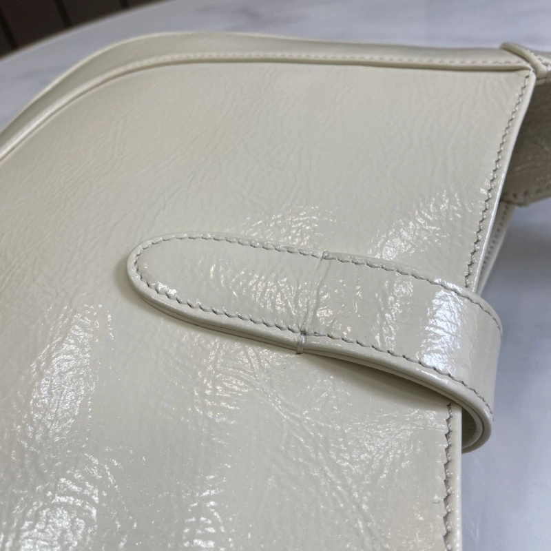 Gvc*1 top handle bags 4360c-0242