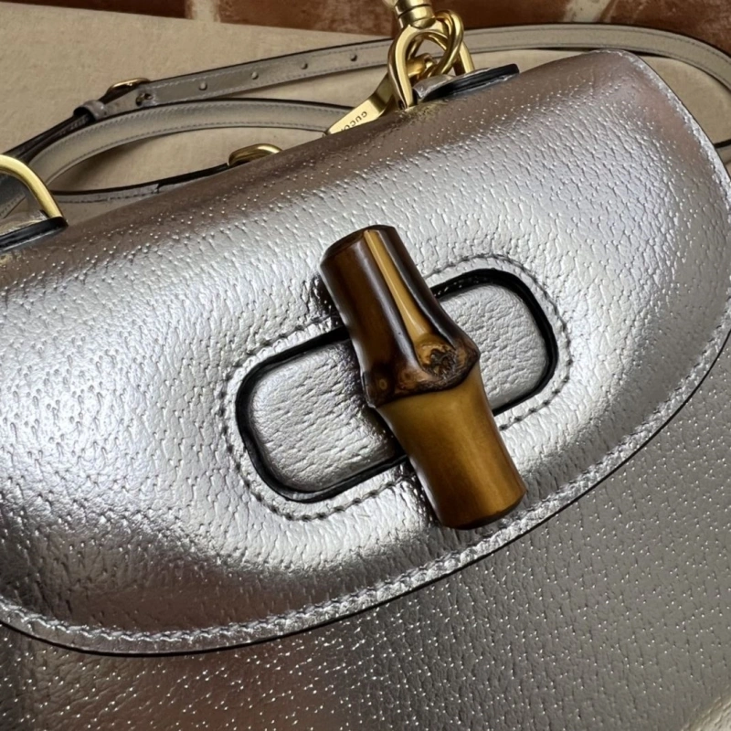 Gvc*1 top handle bags 4360c-0252