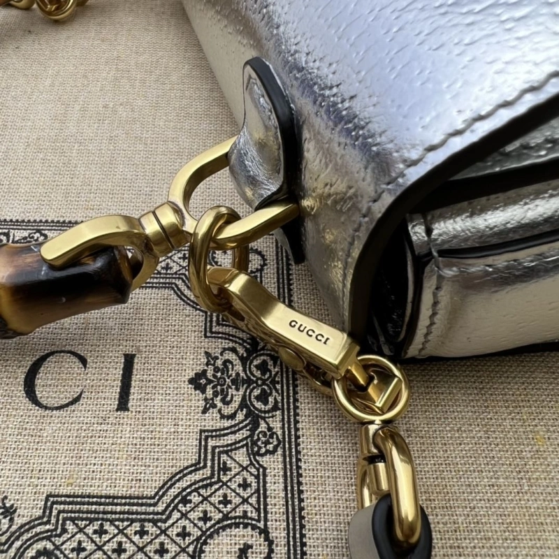 Gvc*1 top handle bags 4360c-0252