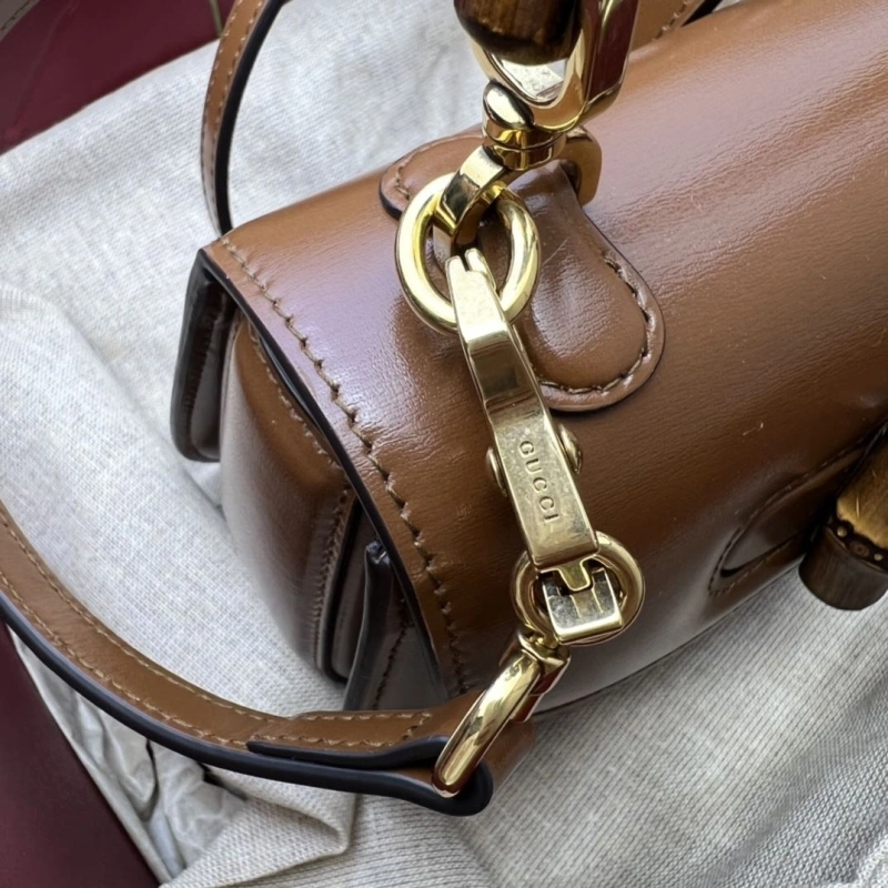 Gvc*1 top handle bags 4360c-0255