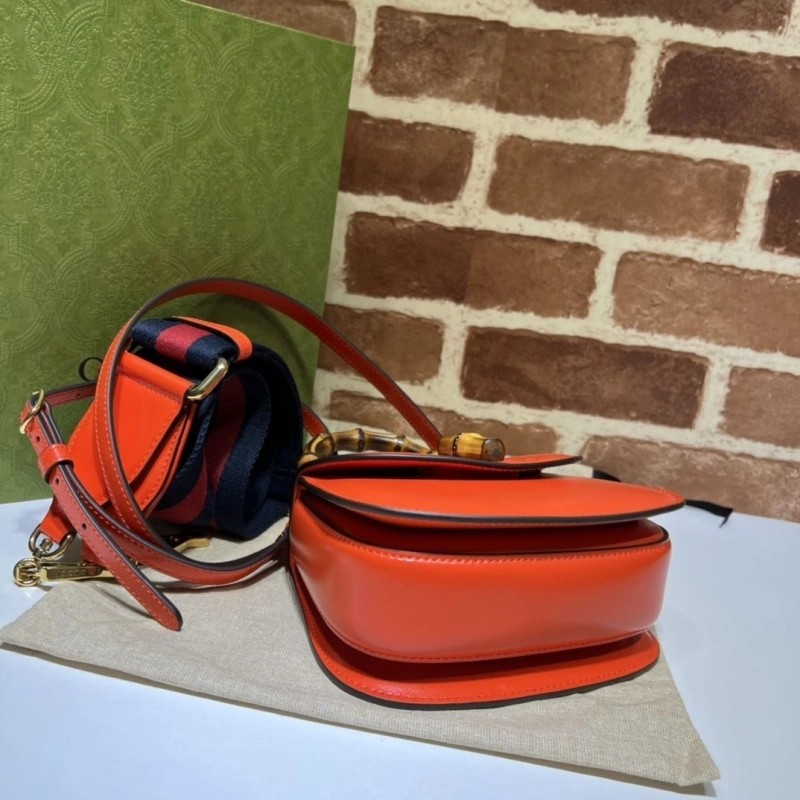 Gvc*1 top handle bags 4360c-0256