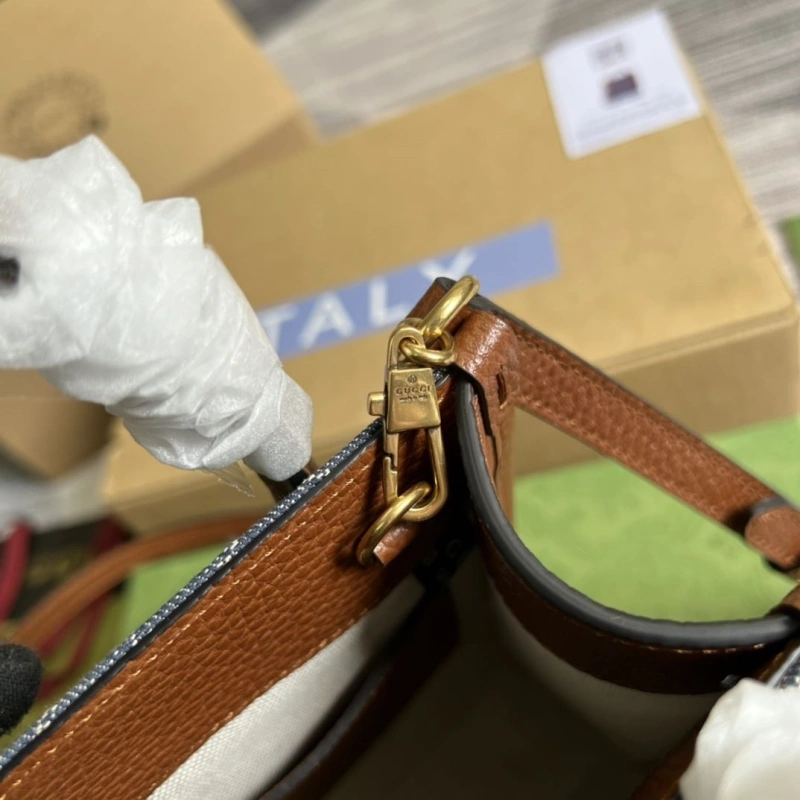 Gvc*1 top handle bags 4360c-0347