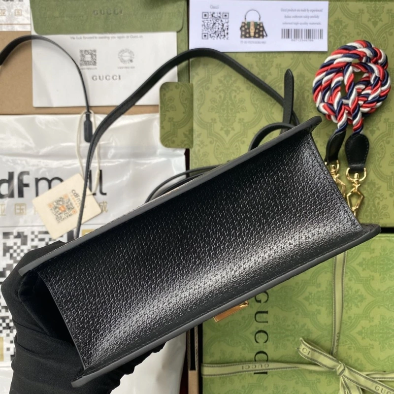 Gvc*1 satchel bags 4360c-0572