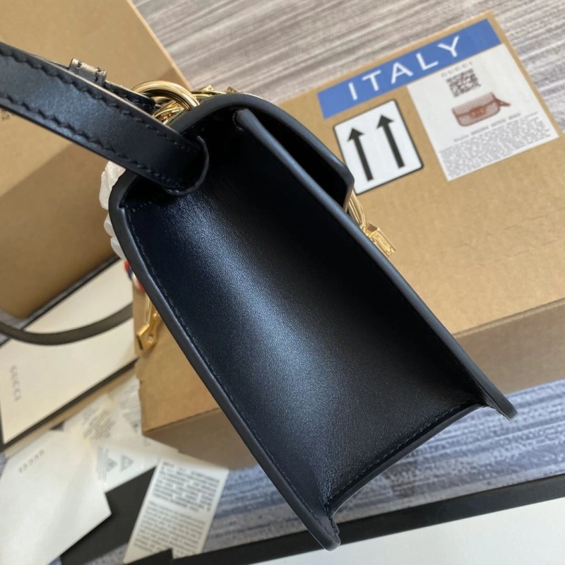 Gvc*1 top handle bags 4360c-0574