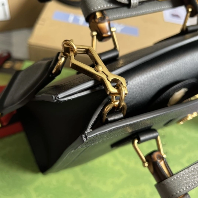 Gvc*1 top handle bags 4360c-0681