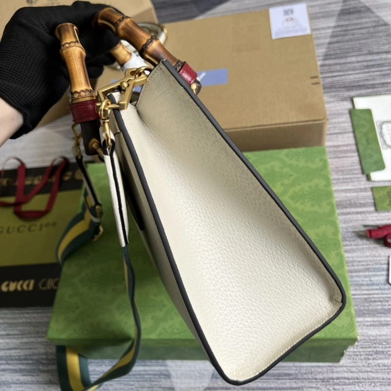 Gvc*1 top handle bags 4360c-0684