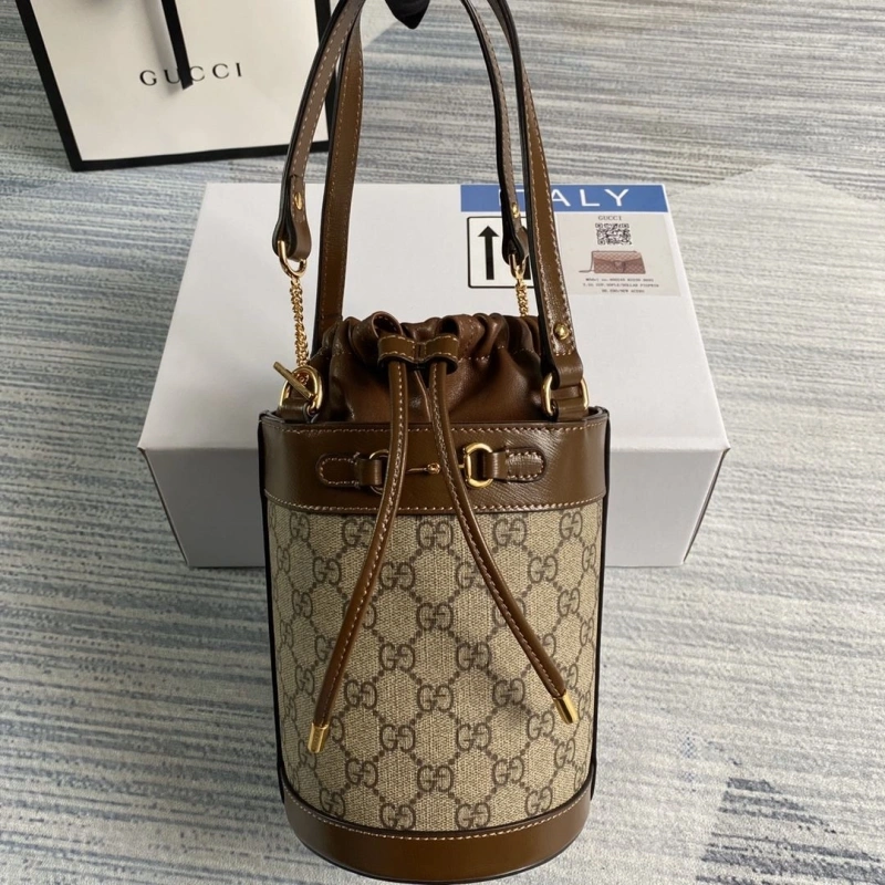Gvc*1 bucket bags 4360c-0828