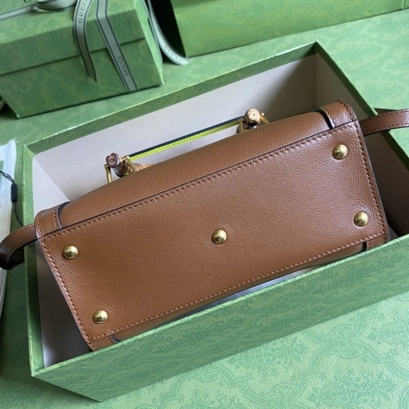 Gvc*1 top handle bags 4360c-0836