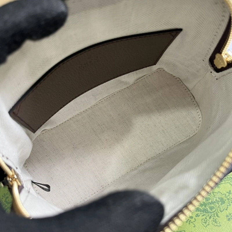 Gvc*1 top handle bags 4360c-0855