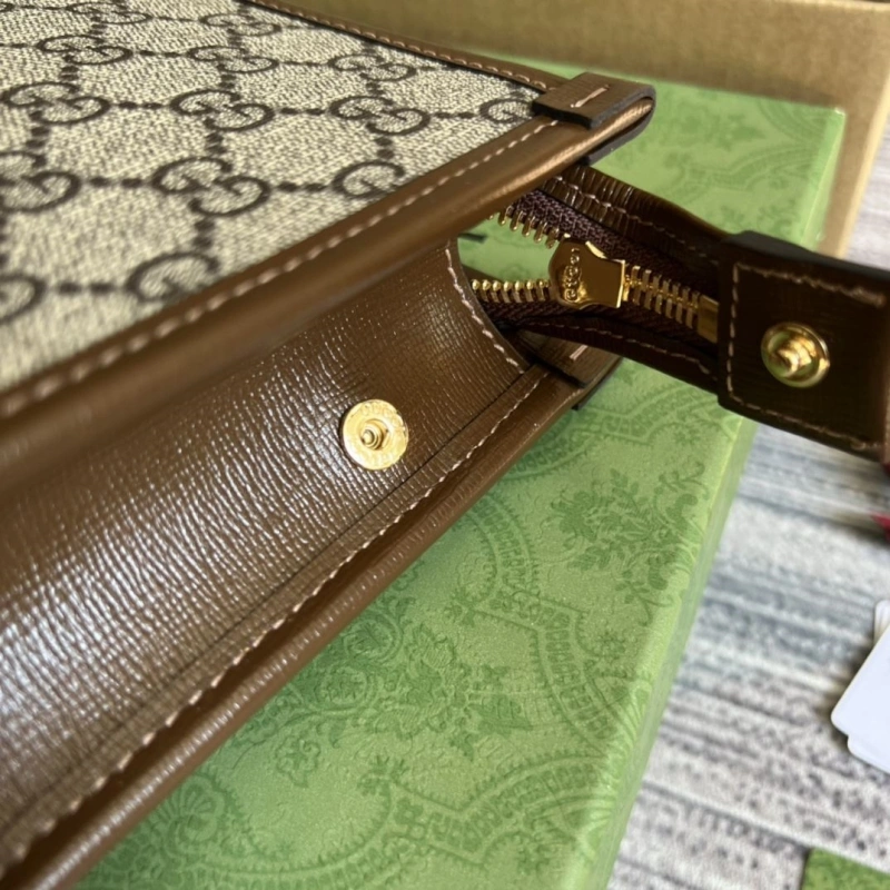 Gvc*1 clutch bags 4360c-1240