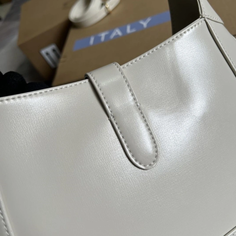 Gvc*1 top handle bags 4360c-1448