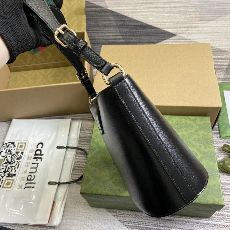Gvc*1 bucket bags 4360c-1717