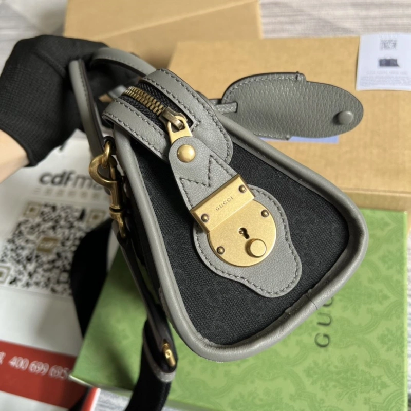 Gvc*1 top handle bags 4360c-1822