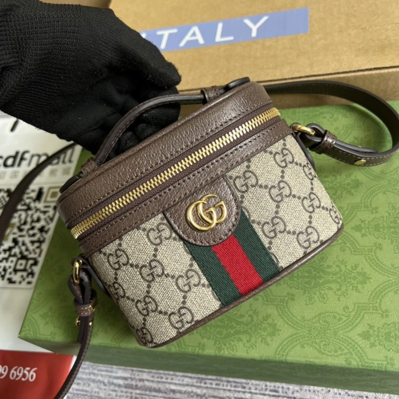 Gvc*1 cosmetic bags 4360c-1922