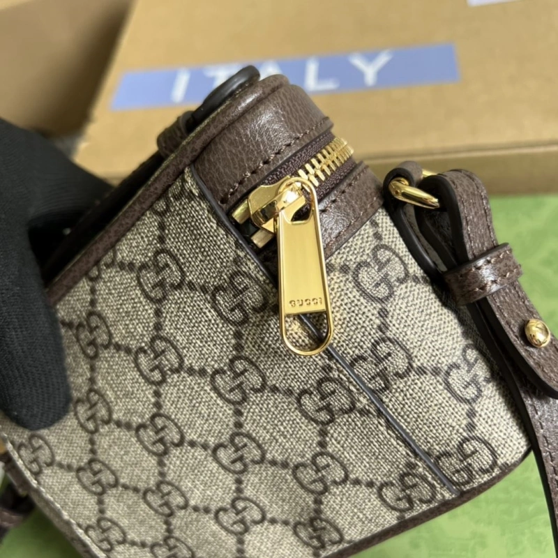 Gvc*1 cosmetic bags 4360c-1922