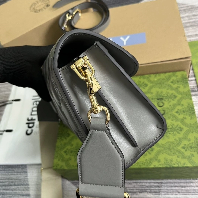 Gvc*1 satchel bags 4360c-2070