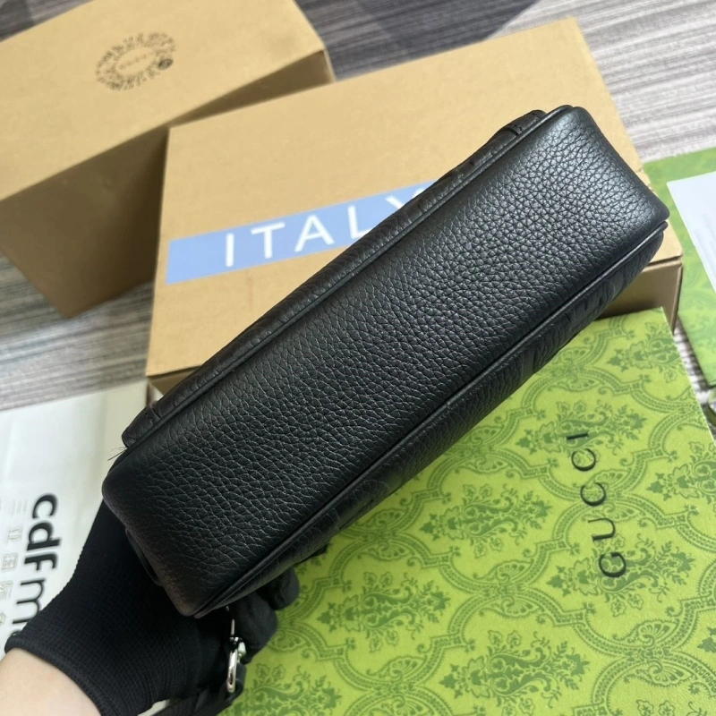 Gvc*1 clutch bags 4360c-2084