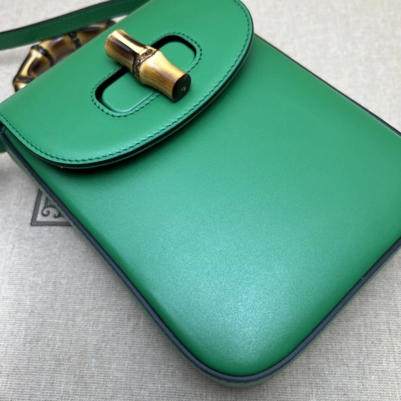 Gvc*1 top handle bags 4360c-2228