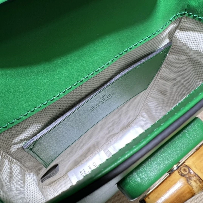 Gvc*1 top handle bags 4360c-2228