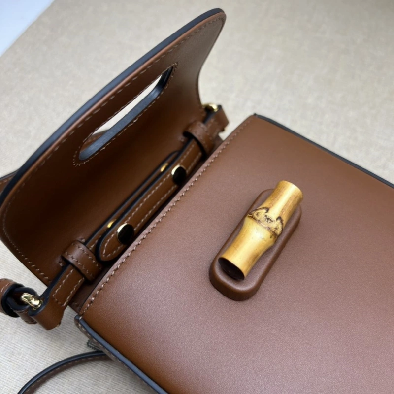 Gvc*1 top handle bags 4360c-2229