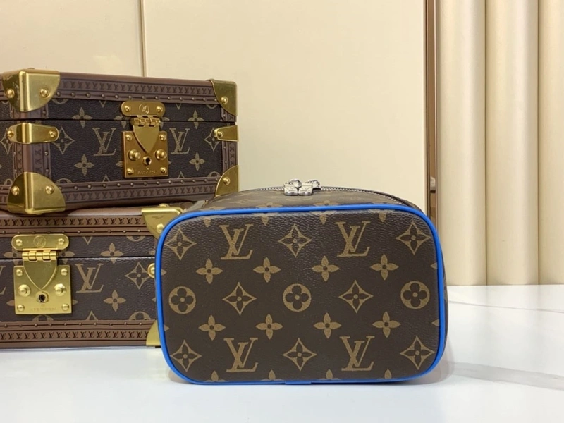 LV Cosmetic Bags 4365A-0088