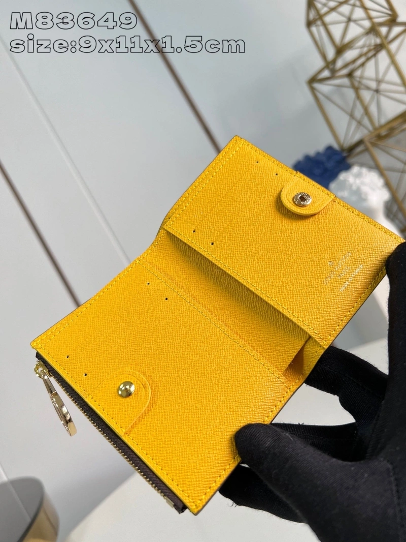 LV Wallets 4365A-0158