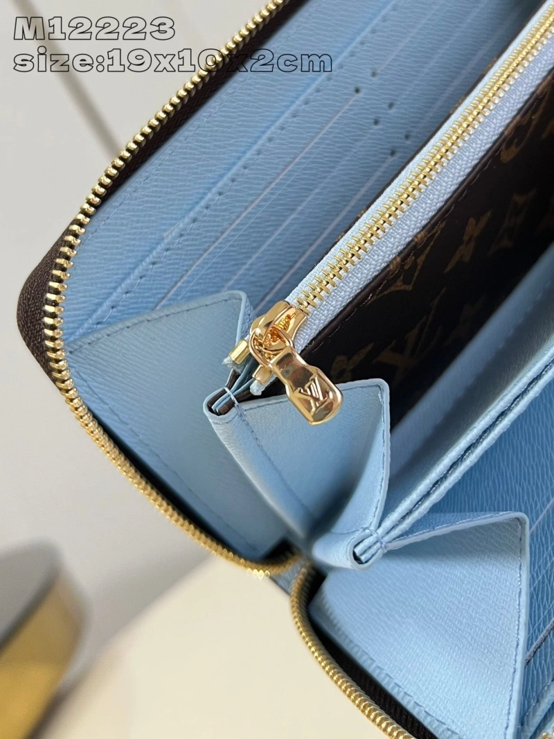 LV Wallets 4365A-0162