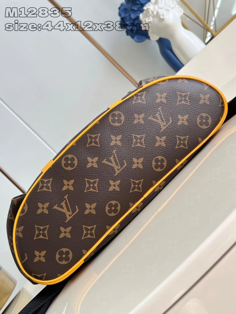 LV Backpacks 4365A-0182