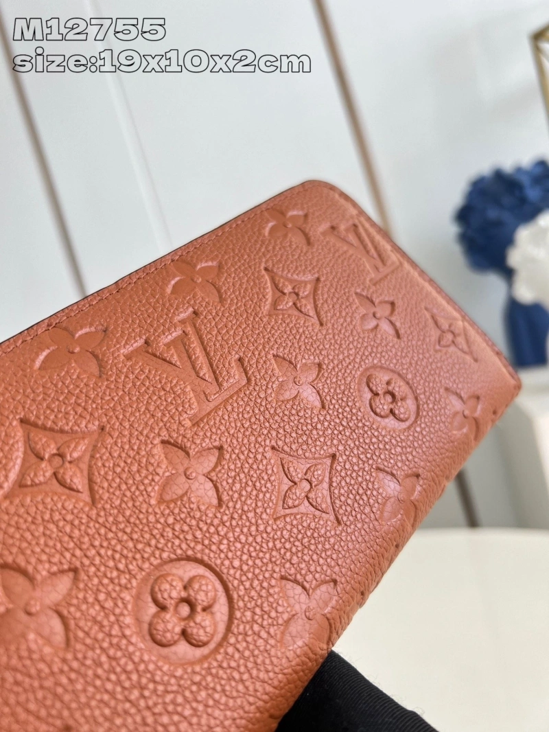 LV Wallets 4365A-0213