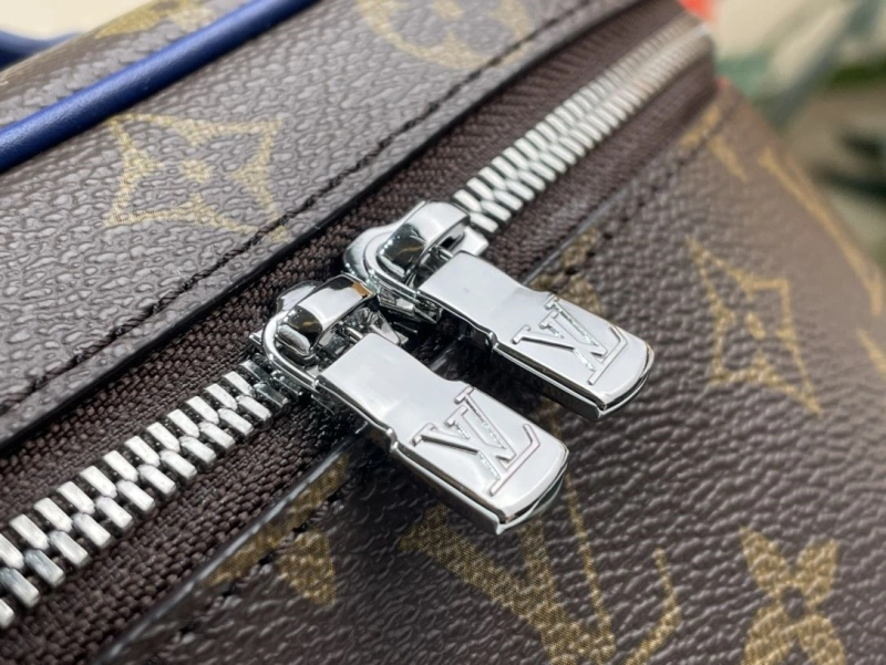 LV Cosmetic Bags 4365A-0330