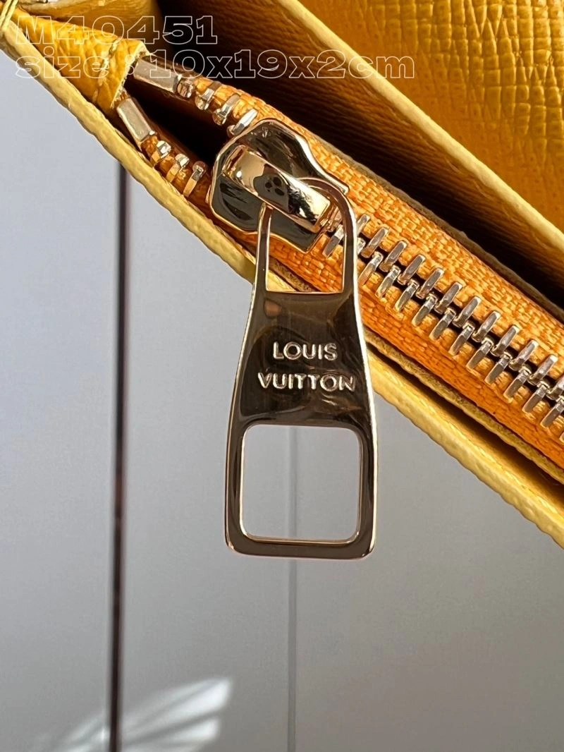 LV Wallets 4365F-0222