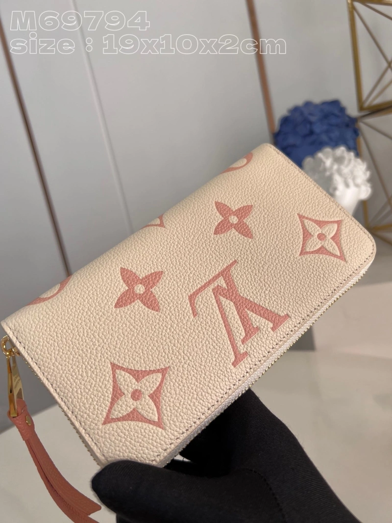 LV Wallets 4365G-0068