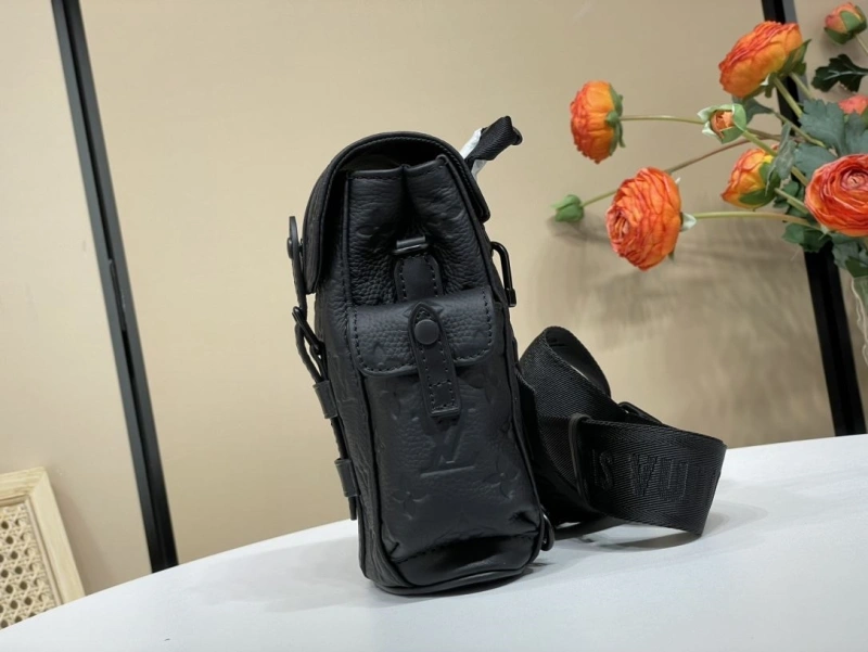 LV Backpacks 4365H-0011