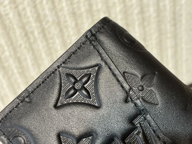 LV Wallets 4365H-0376