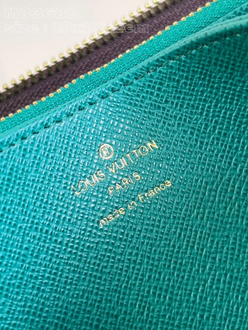 LV Wallets 4365I-0390