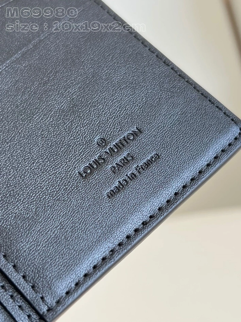 LV Wallets 4365I-0710