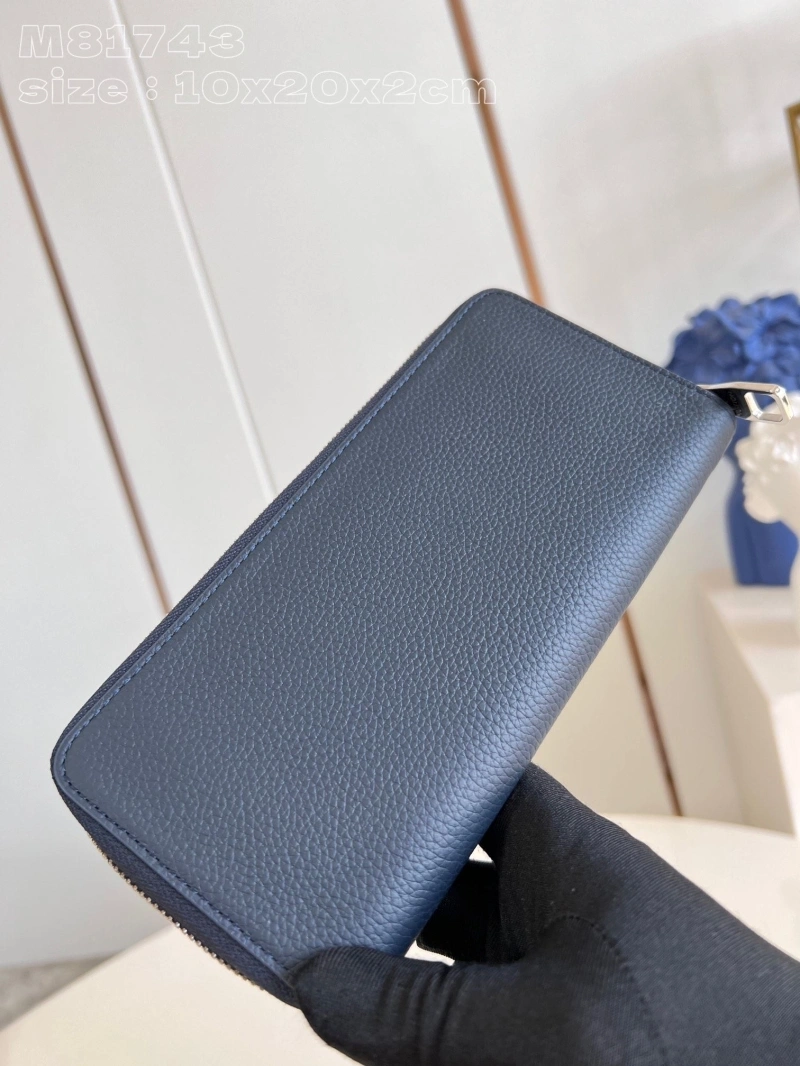 LV Wallets 4365I-0711