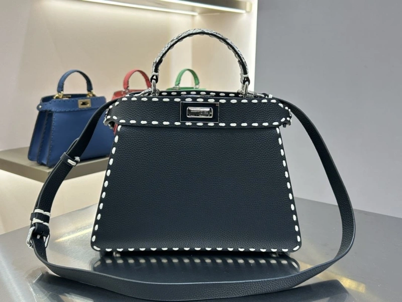 F**di top handle bags 4370-0003