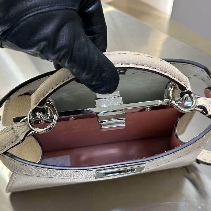 F**di top handle bags 4370-0005