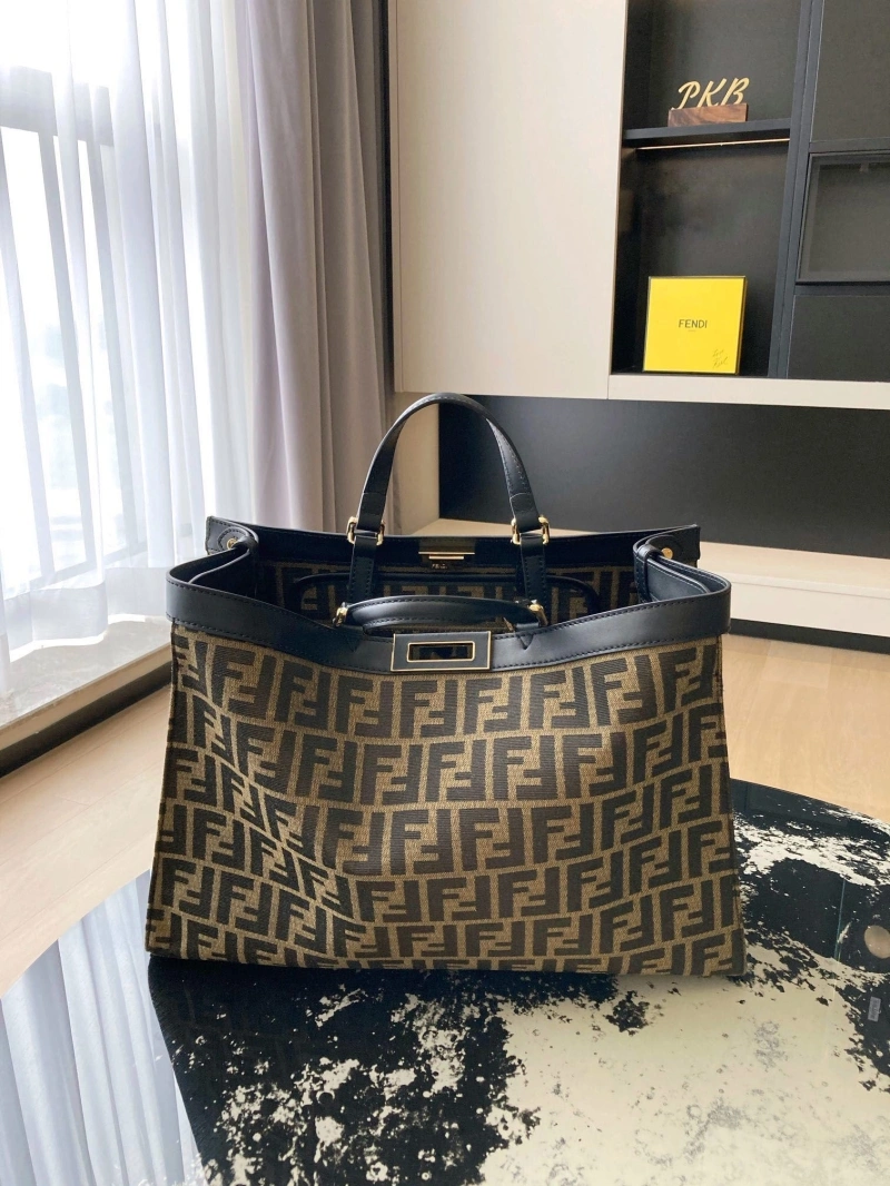 F**di shopping bags 4370-0012