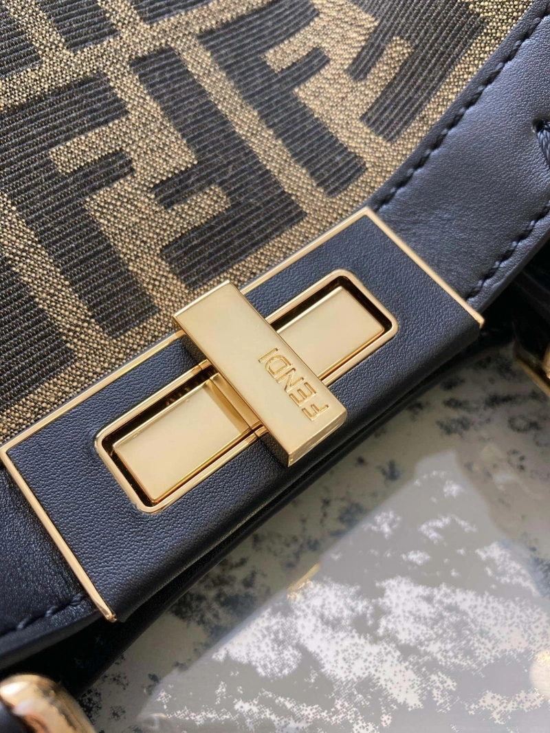 F**di shopping bags 4370-0012
