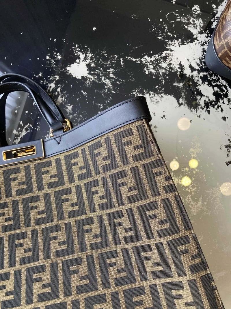 F**di shopping bags 4370-0012